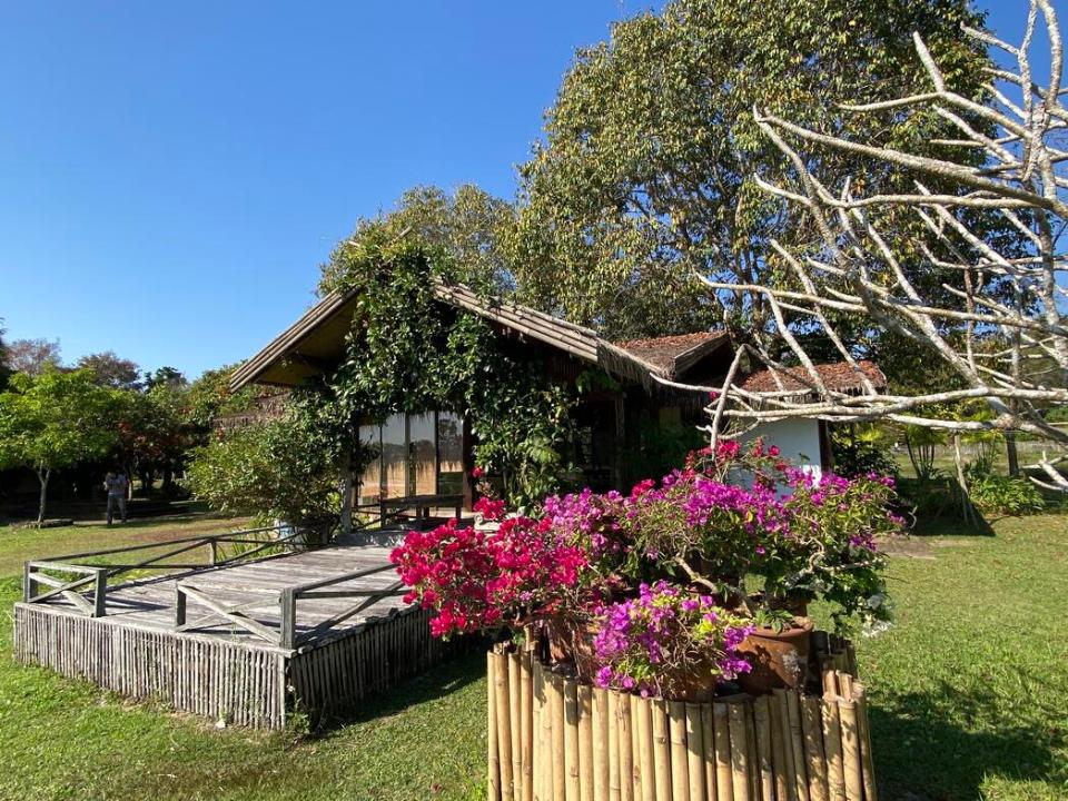 Amazing Thai Heritage Compound surrounded by Hills and Rice Fields