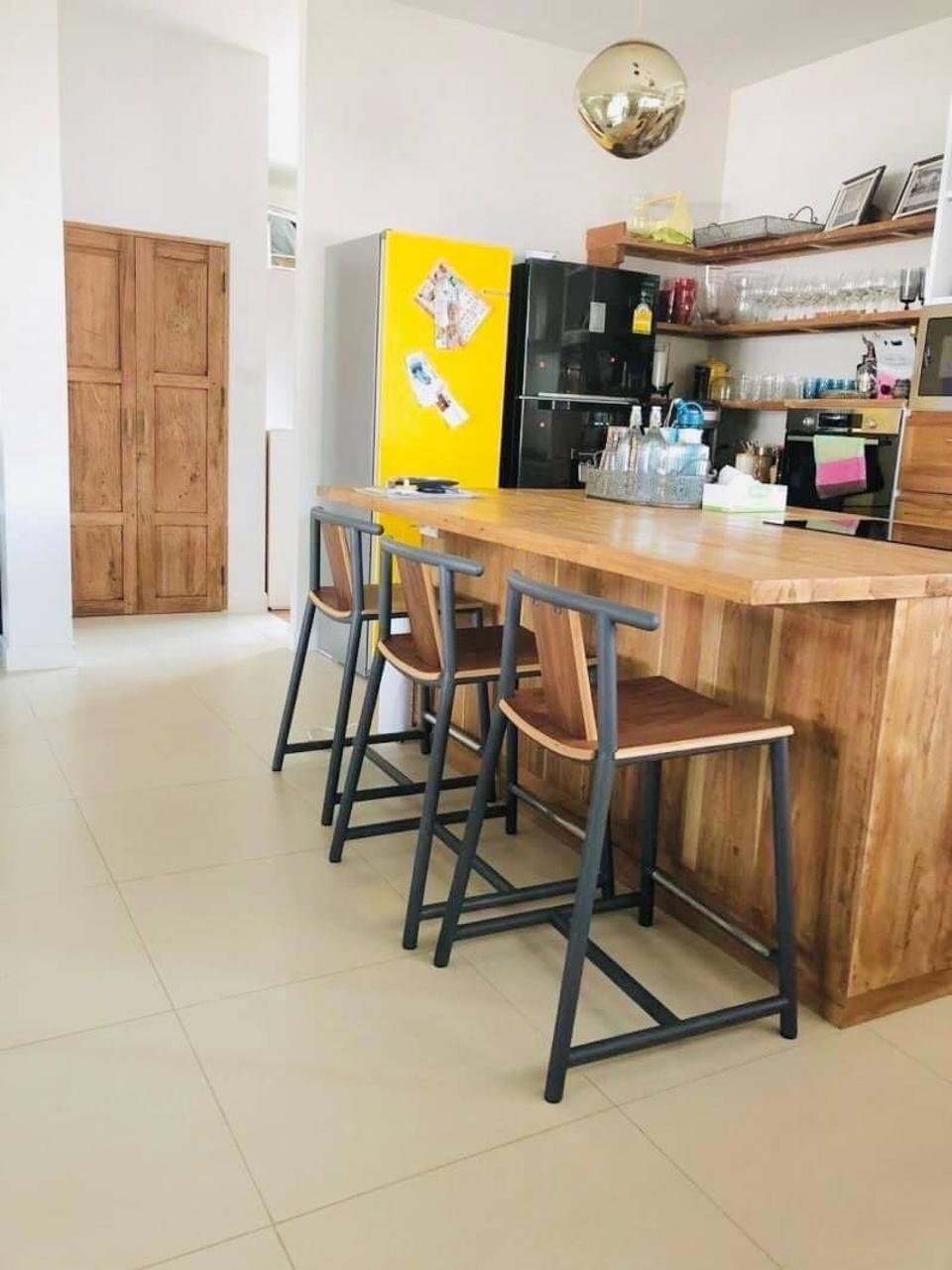 ขายบ้านสวย 1 ชั้น 3 ห้องนอน มีสวนกว้างสวยงาม อยู่ในโครงการหมู่บ้านโรยัลวิว เข้าเมืองเพียง 10 นาที