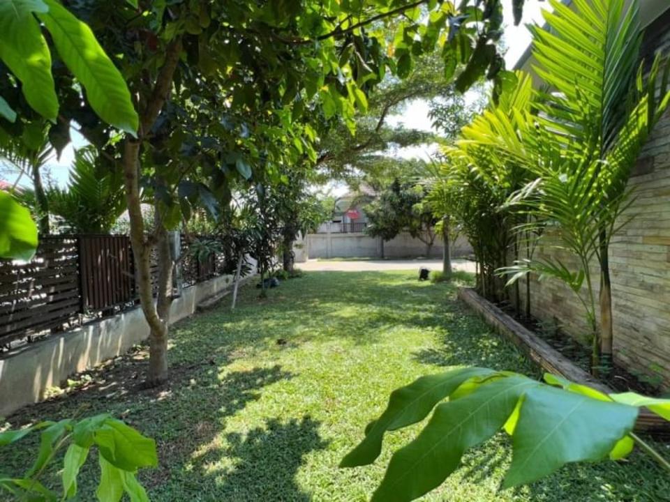 ขายบ้านสวย 4 ห้องนอน 5 ห้องน้ำ พร้อมสวนร่มรื่น ห่างจากสนามบินเพียง 10 นาทีเท่านั้น