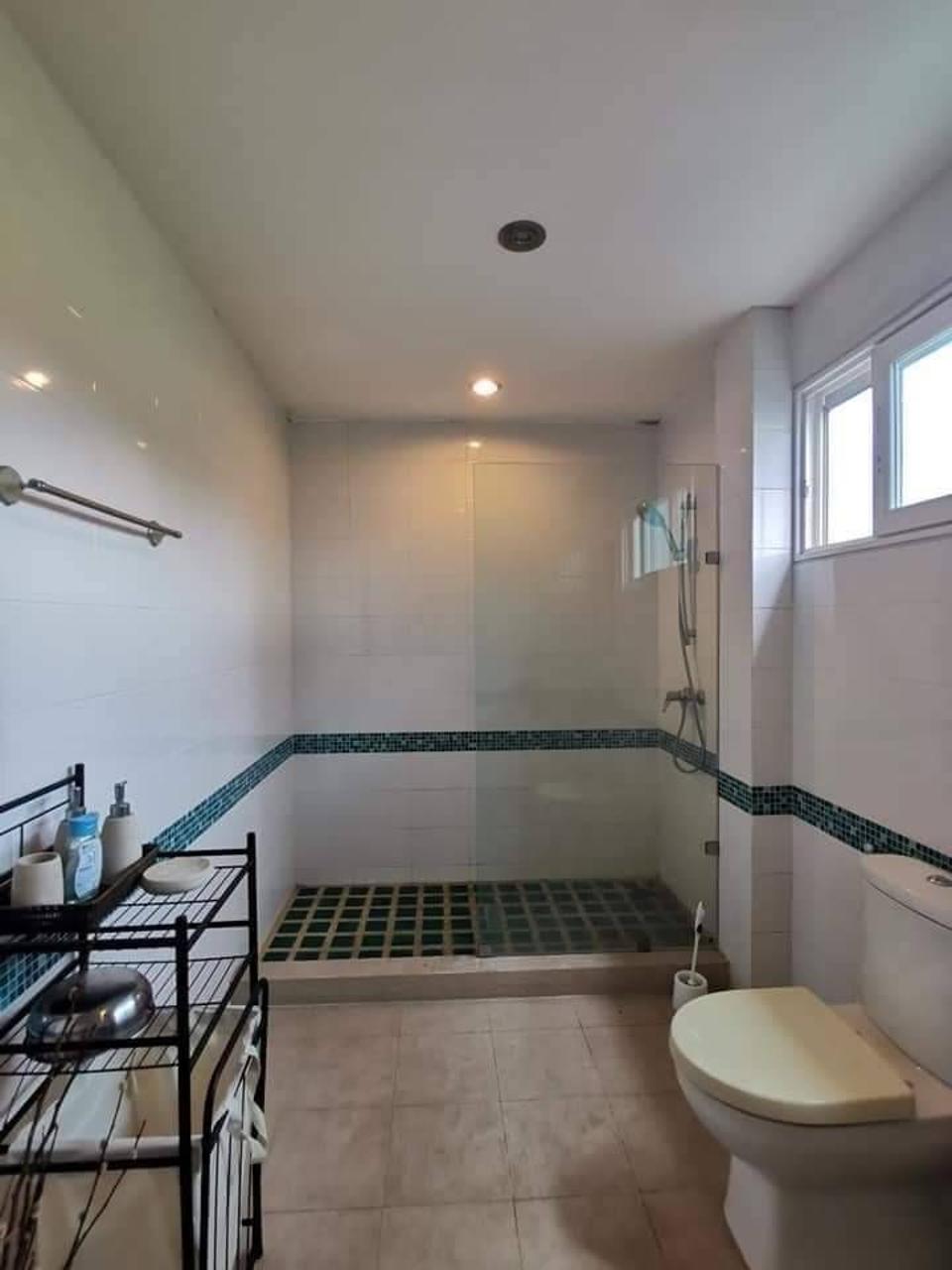 A Cozy Family Pool House Located In The Gated Community Near Big C Mae Hia & Rachapruek Royal Park only 15 minutes drive to the City Centre