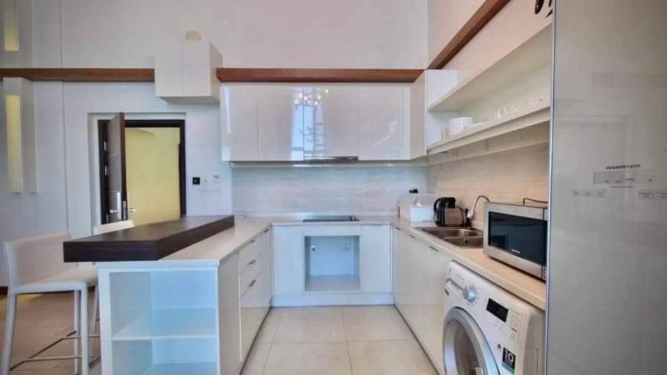 Luxurious Penthouse 2 Bedrooms Condo with stunning view of the city located in the town near Chiang Mai Night Bazaar