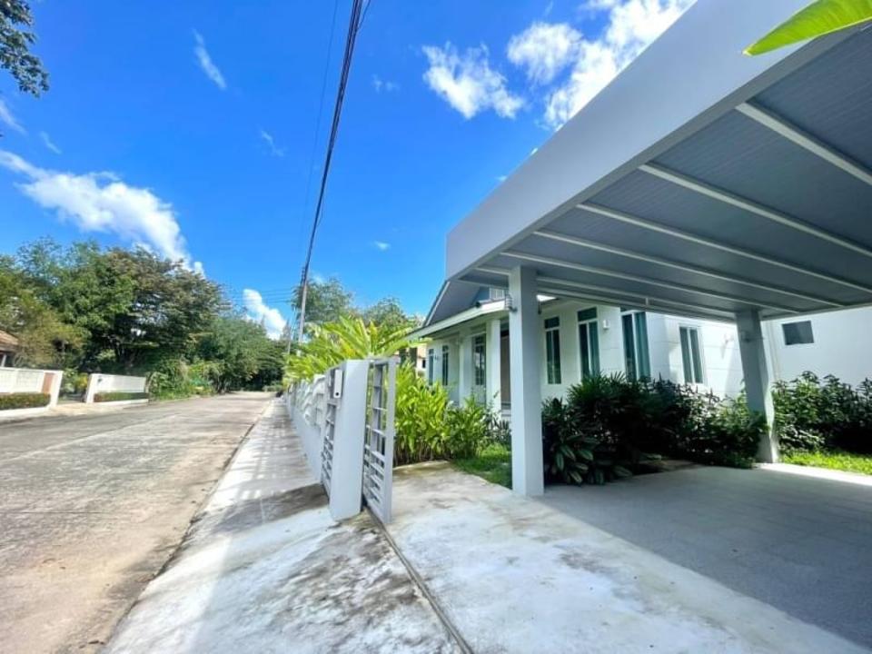 New built single storey Lake side house for sale with greenery view, located in community gate in Doi Saket area
