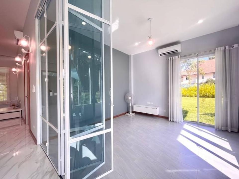 New built single storey Lake side house for sale with greenery view, located in community gate in Doi Saket area