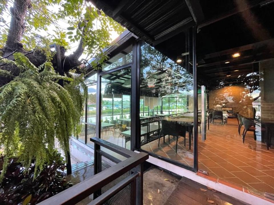 The Brand New Modern Loft Industrial Style Upscale and Humble Restaurant with some green outdoor landscaping Parking Ready for Business in San Phi Suea 15 minutes to City Center