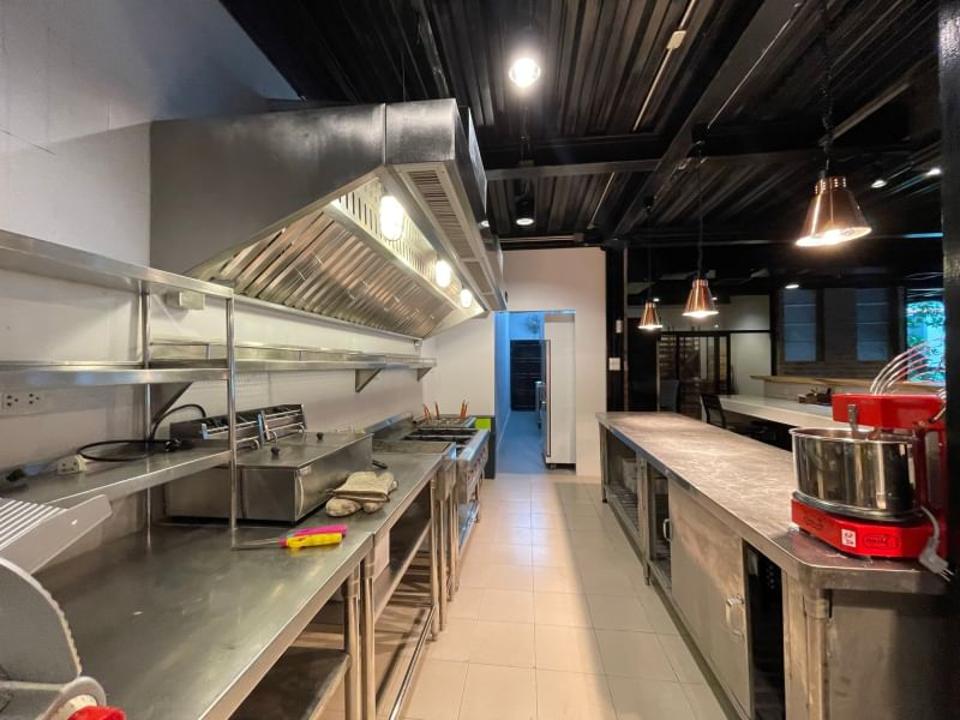 The Brand New Modern Loft Industrial Style Upscale and Humble Restaurant with some green outdoor landscaping Parking Ready for Business in San Phi Suea 15 minutes to City Center