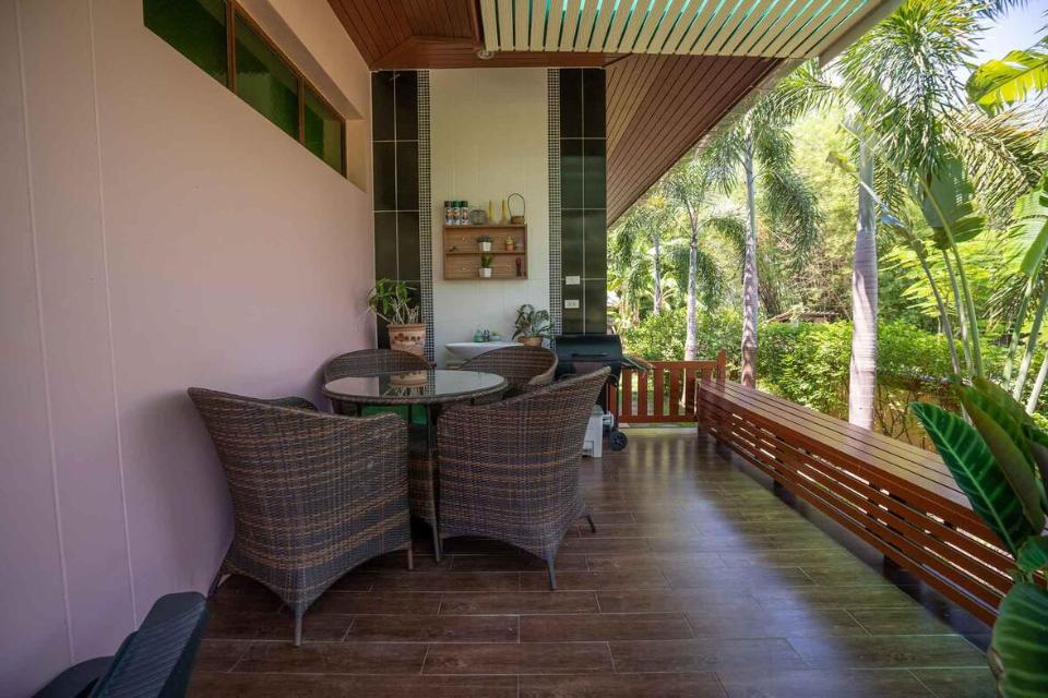 Sanpakwan 4 Bedroom Bungalow
