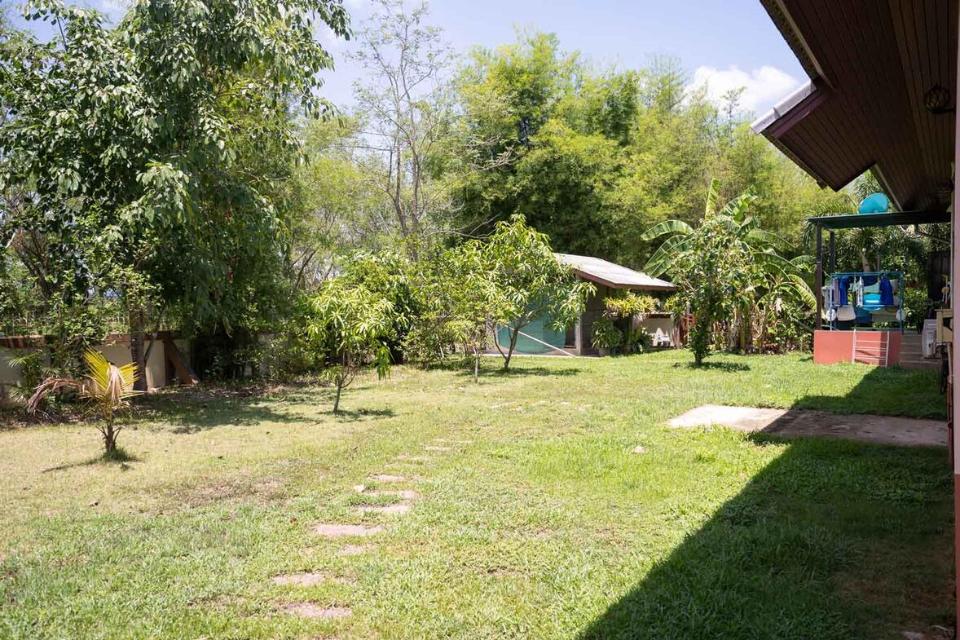 Sanpakwan 4 Bedroom Bungalow