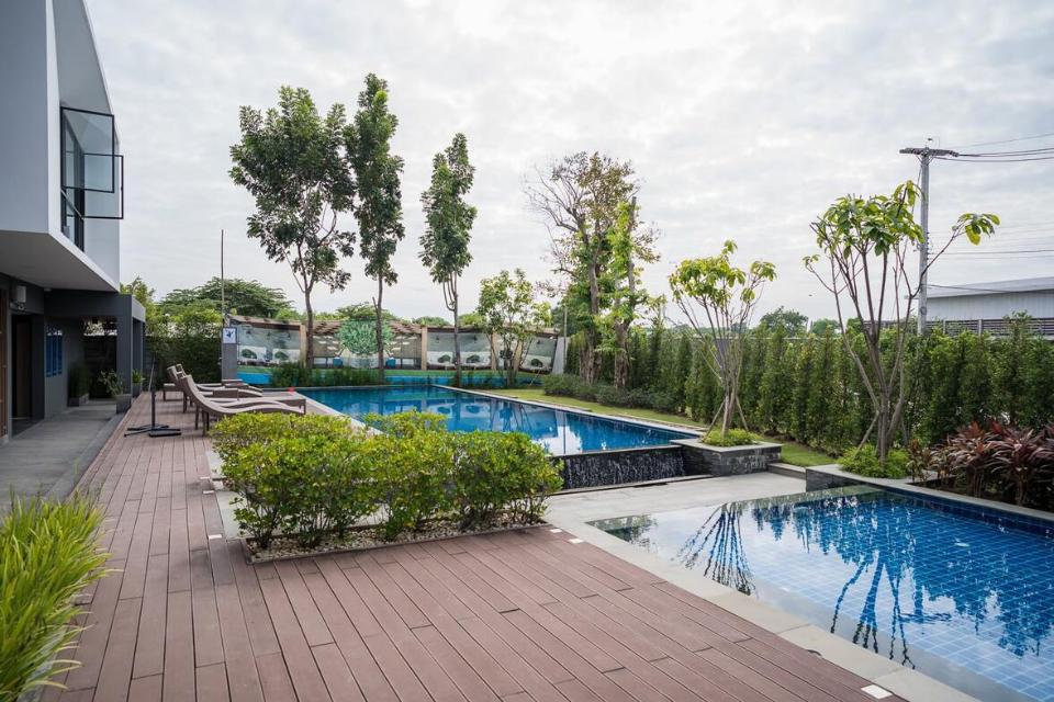Modern, 3 Bedroom House - Exclusive Development