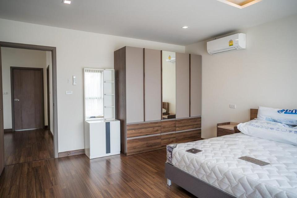 Modern, 3 Bedroom House - Exclusive Development