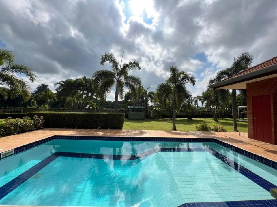 Exceptional Family Home surrounded with rice field in San Sai 30 minutes to the City