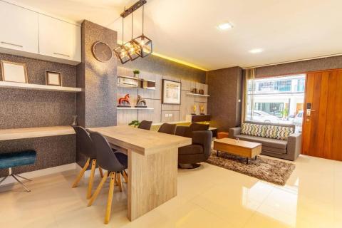 Spacious 3-storey Fully Furnished Townhouse Jed Yod 5 minutes to Maya Mall