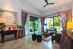 Beautiful Modern Balinese Pool Villa surrouded by rice paddies thumbnail 16