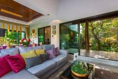 Beautiful Modern Balinese Pool Villa surrouded by rice paddies thumbnail 17