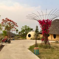 Peaceful and Unique Artisan Balinese Resort Home Rice Paddies View in Nam Phrae thumbnail 5