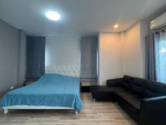 The Large Beautiful House 2-Storey 3 Bedrooms With Small Garden in Hang Dong is Only 25 minutes from the City Center thumbnail 12