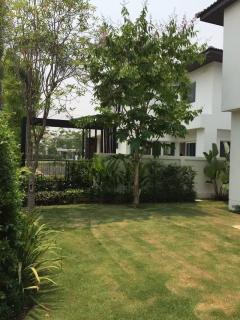 A Luxury Modern 2-storey Home with huge Lake and Moutain View in Mea Hae only 15 minutes to city center thumbnail 6