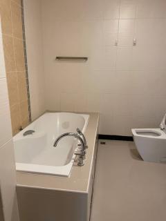 A Spacious Duplex Condo 2 Bedrooms with Balcony Pool View In Town Only 10 Minutes To City Center Nimmanhaemin thumbnail 19