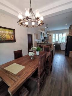 A Luxury Classic House 2 Storey with Spacious Area in Mae Rim Only 15 Minutes to City Centre thumbnail 8