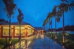 A Large Modern Luxury Pool Villa 7 Bedrooms And Private Swimming Pool in San Sai Only 20 Minutes To City Centre thumbnail 3