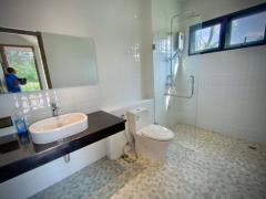 A Spacious Beautiful House Style Villa with Large Swimming Pool And Parking Space Near Kad Farang Chiang Mai thumbnail 14