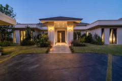 Truly Beautiful Luxury Pool Villa for Sale single-level Resort Home features Beautiful Lotus Pond located in Saraphi Chiang Mai thumbnail 7