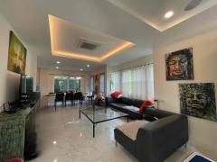 A Beautiful Bright Neat and Airy Pool House peaceful and privacy neighborhood family friendly and pet friendly only 5 minutes to Lanna International School and Kad Farang Village thumbnail 5