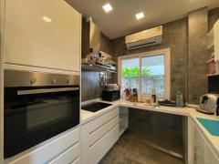 A Beautiful Bright Neat and Airy Pool House peaceful and privacy neighborhood family friendly and pet friendly only 5 minutes to Lanna International School and Kad Farang Village thumbnail 7