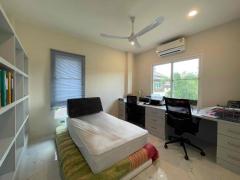 A Beautiful Bright Neat and Airy Pool House peaceful and privacy neighborhood family friendly and pet friendly only 5 minutes to Lanna International School and Kad Farang Village thumbnail 12