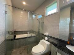 A Beautiful Bright Neat and Airy Pool House peaceful and privacy neighborhood family friendly and pet friendly only 5 minutes to Lanna International School and Kad Farang Village thumbnail 14