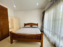 A Cozy Humble Airy and Bright Ambiance 3 Bedrooms Single-level Pool House near Kad Farang Hang Dong thumbnail 15