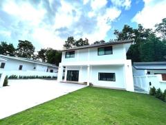 Beautiful Pool Villa 4 bedrooms with Large Private swimming pool and Outdoor Garden in Mae Rim thumbnail 3