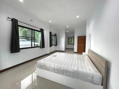 Beautiful Pool Villa 4 bedrooms with Large Private swimming pool and Outdoor Garden in Mae Rim thumbnail 7