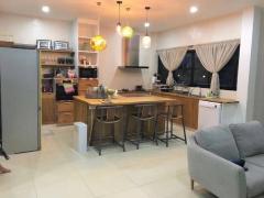 Beautiful House 1 Storey 3 Bedrooms with nice large garden only 10 minutes go to the airport thumbnail 6