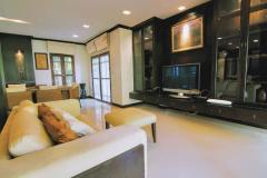 Beautiful Timeless Lanna Contemporary Garden 2-Storey House On A Large Land Only 15 Minutes To City Center thumbnail 6