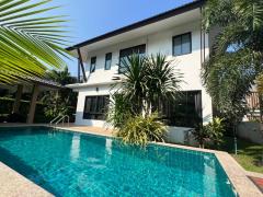 For Sale! Brand New Luxury Pool Villa 2 Storeys with Large Swimming Pool Only 15 minutes to Chiang Mai Centre