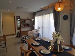 Luxury New Homey Minimalist Pool Villa 4 Bedrooms only 10 minutes to the town thumbnail 5