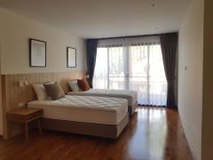 Luxury New Homey Minimalist Pool Villa 4 Bedrooms only 10 minutes to the town thumbnail 7