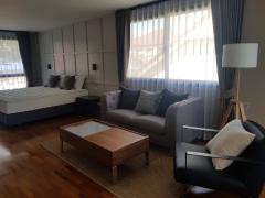 Luxury New Homey Minimalist Pool Villa 4 Bedrooms only 10 minutes to the town thumbnail 11