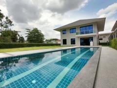 Brand New Modern Pool House only 10 minutes to the town with a private swimming pool and large garden thumbnail 15