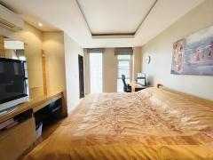 Spacious Balcony 2 Bedrooms condo with mountains and city view and swimming pool view only 5 minutes walking to Night Bazaar City Centre thumbnail 6