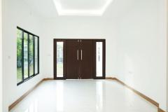 Brand New Modern Home in Secured Gate Community near Rachapruek Royal Park 15 minutes to City Centre thumbnail 4