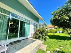 New built single storey Lake side house for sale with greenery view, located in community gate in Doi Saket area thumbnail 5