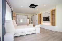 A Brand New 1-storey Spacious Pool Villa and Lawn for sale in Saraphi thumbnail 12