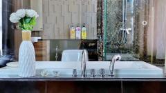 Modern Luxury fully furnished 2 BDR 2 Bathrooms Moutain & City view next to Maya Mall near Nimman Road thumbnail 4