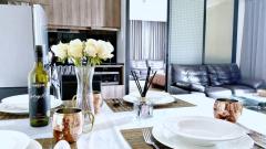Modern Luxury fully furnished 2 BDR 2 Bathrooms Moutain & City view next to Maya Mall near Nimman Road thumbnail 7