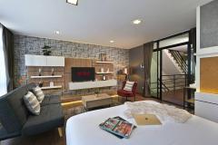 Spacious 3-storey Fully Furnished Townhouse Jed Yod 5 minutes to Maya Mall thumbnail 6