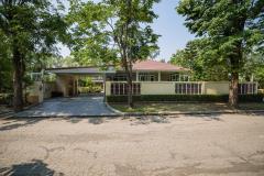 Exceptional Bungalow With Charming Garden thumbnail 25