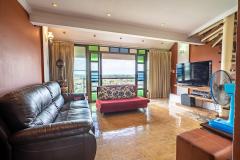 Fantastic Value Penthouse, Stunning Views thumbnail 3