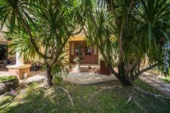 Beautiful 4 Bedroom Luxury Family Home thumbnail 37