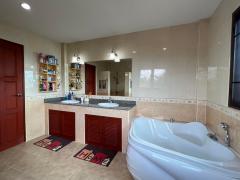 Exceptional Family Home surrounded with rice field in San Sai 30 minutes to the City thumbnail 21